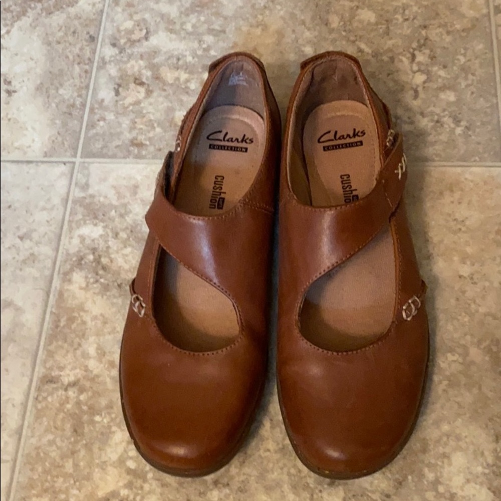 Clarks soft cushion brown shoes